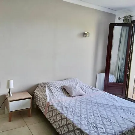 A 500m De La بيت للعطل Hyères